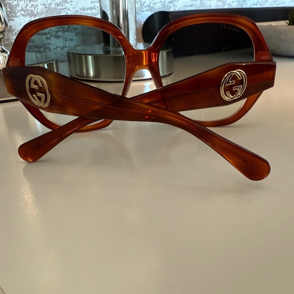 Gucci Sunglasses - Picture 3 of 4